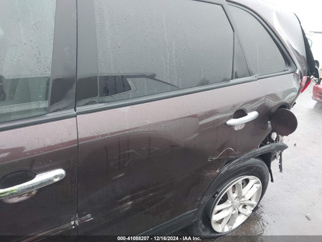 KIA Sorento Lx V6 2015 5XYKTDA79FG605205 Image 17
