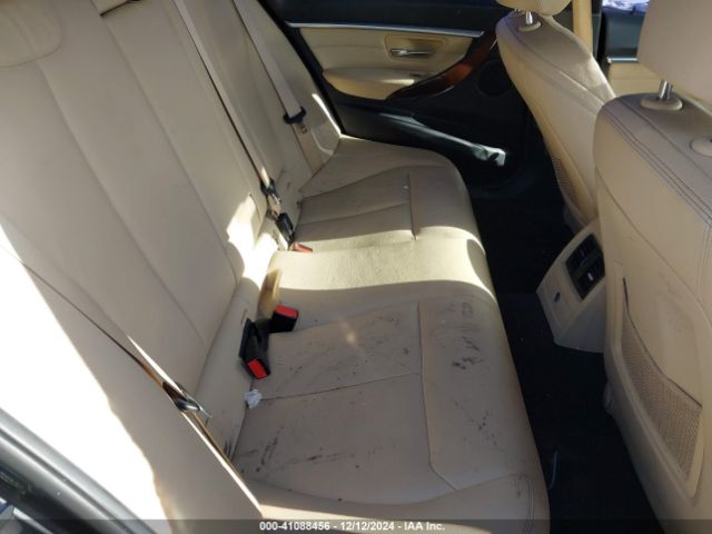 WBA8B9C3XHK885909 BMW 330I