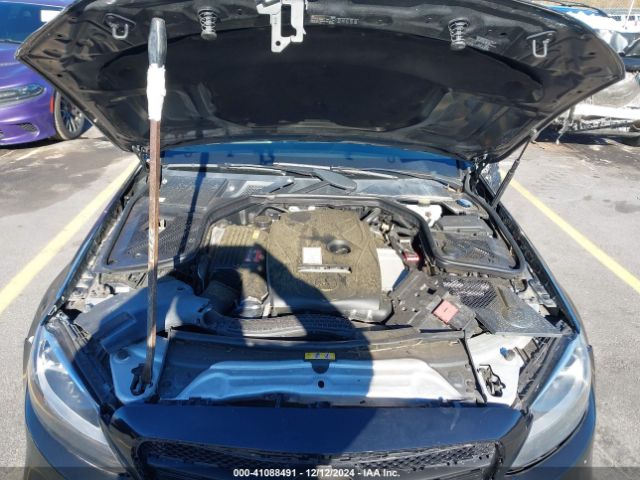 55SWF4JB3FU047063 Mercedes-Benz C 300 Luxury/sport