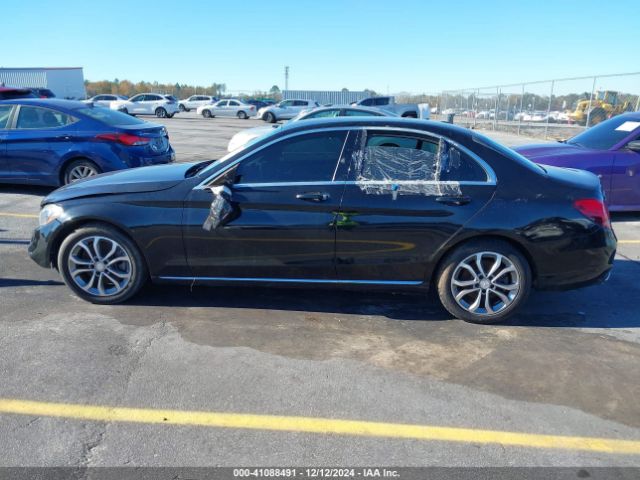 55SWF4JB3FU047063 Mercedes-Benz C 300 Luxury/sport