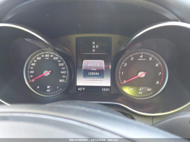 55SWF4JB3FU047063 Mercedes-Benz C 300 Luxury/sport