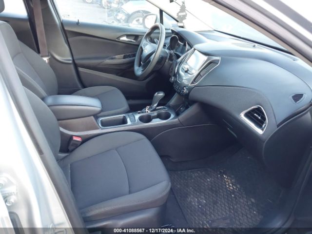 1G1BE5SMXH7212780 Chevrolet Cruze Lt Auto
