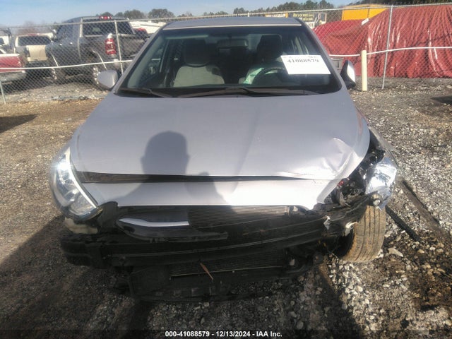 KMHCT4AE4HU265767 Hyundai ACCENT SE
