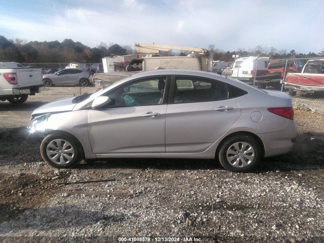 KMHCT4AE4HU265767 Hyundai ACCENT SE