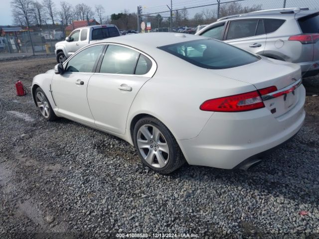2009 JAGUAR XF SAJWA05BX9HR40923 Photo 2