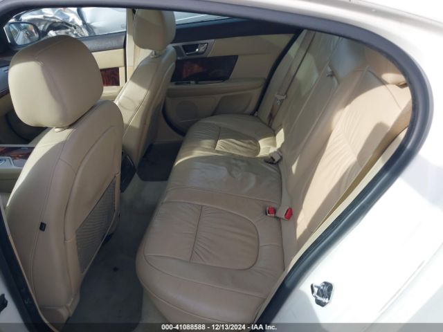 2009 JAGUAR XF SAJWA05BX9HR40923 Photo 7