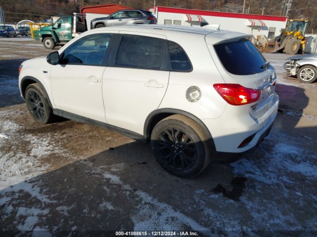 2018 MITSUBISHI OUTLANDER SPORT JA4AR3AU7JU003513 Photo 2