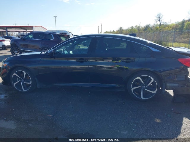 1HGCV1F31NA118079 Honda Accord Sport