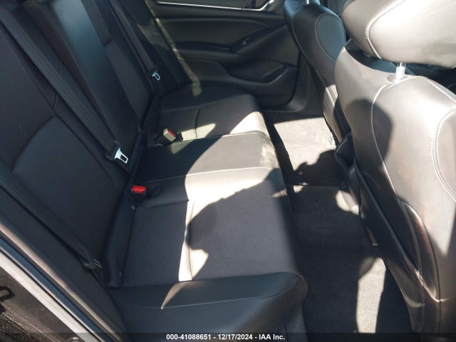 1HGCV1F31NA118079 Honda Accord Sport