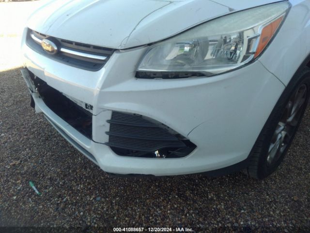 1FMCU0G93FUA14588 Ford ESCAPE SE