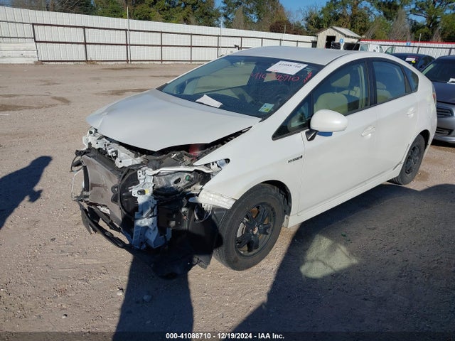 Toyota Prius 2015 JTDKN3DU3F0424449 Image 2