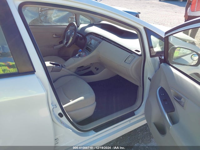 Toyota Prius 2015 JTDKN3DU3F0424449 Image 5
