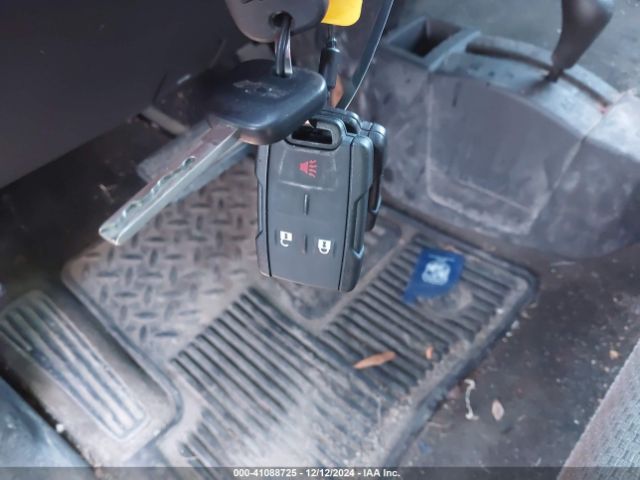 3GCUKPEC3JG292912 Chevrolet Silverado 1500 Custom