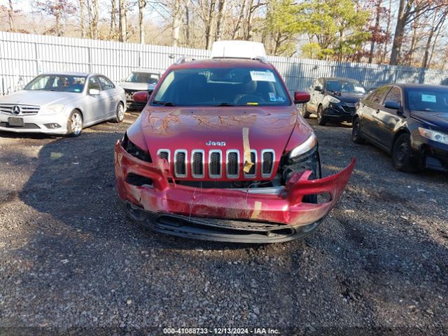 1C4PJMCB9HW634643 Jeep Cherokee Latitude 4x4