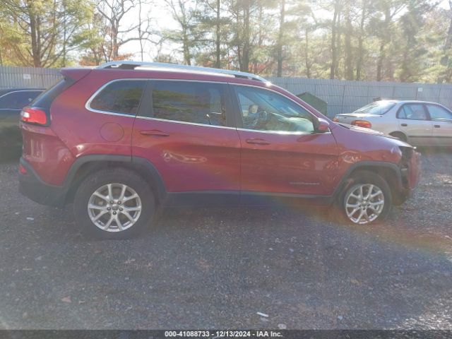 1C4PJMCB9HW634643 Jeep Cherokee Latitude 4x4