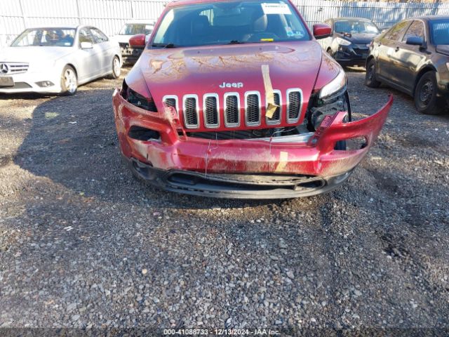 1C4PJMCB9HW634643 Jeep Cherokee Latitude 4x4