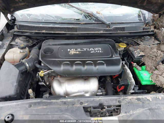Chrysler 200 Limited 2015 1C3CCCAB2FN527348 Image 10