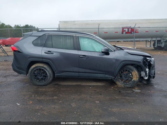 2T3W1RFV9NC182557 Toyota Rav4 Xle