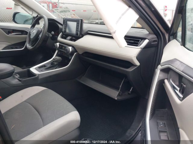 2T3W1RFV9NC182557 Toyota Rav4 Xle