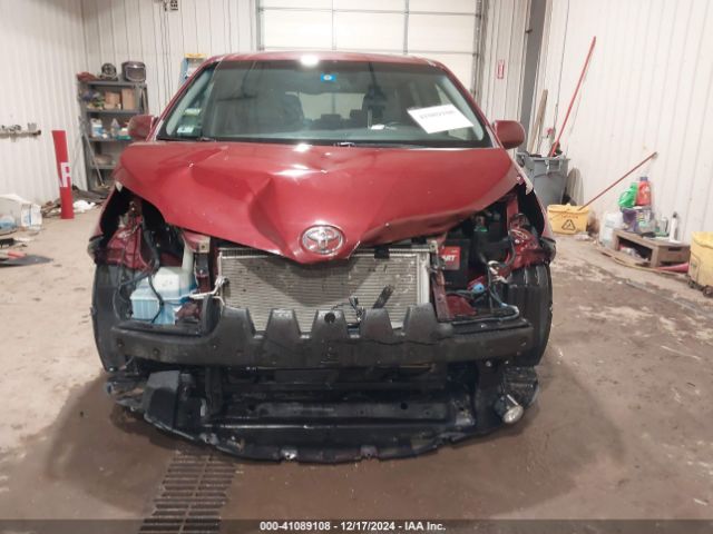 5TDYK3DC5FS588258 Toyota Sienna Xle/limited