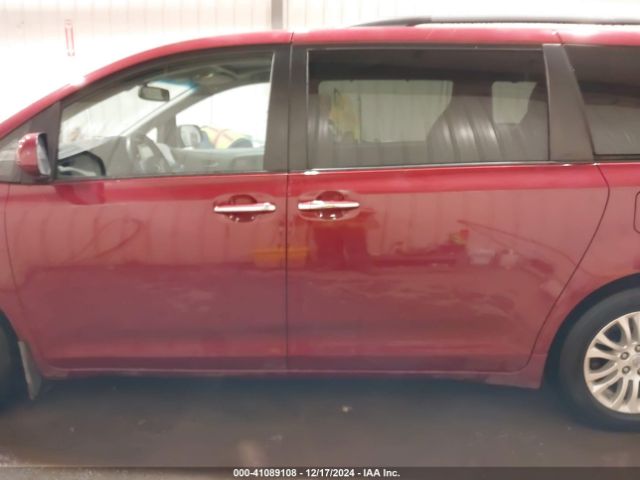 5TDYK3DC5FS588258 Toyota Sienna Xle/limited