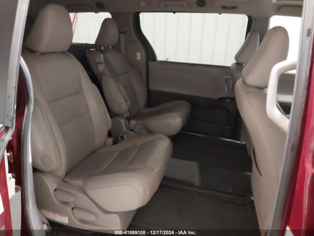 5TDYK3DC5FS588258 Toyota Sienna Xle/limited