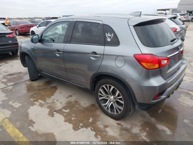 2018 MITSUBISHI OUTLANDER SPORT JA4AP3AU1JZ008845 Photo 2