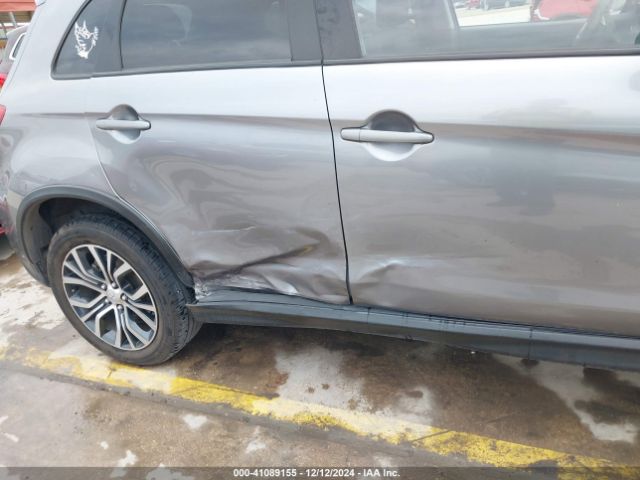 2018 MITSUBISHI OUTLANDER SPORT JA4AP3AU1JZ008845 Photo 5