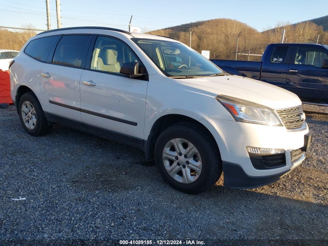 Chevrolet Traverse Ls 2017 1GNKVFKD1HJ203084 Image 1