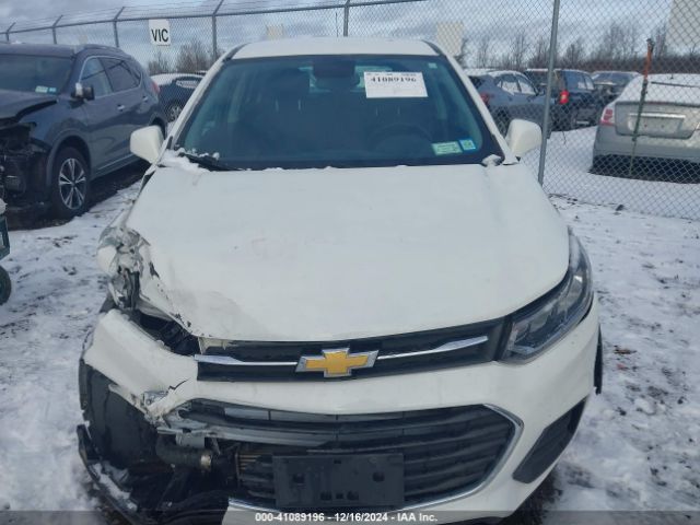 3GNCJNSB6HL285010 Chevrolet TRAX LS