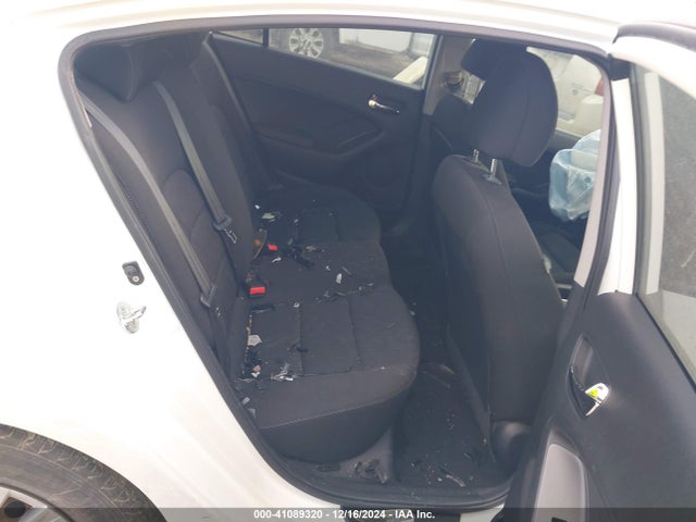 KIA FORTE LX 2016 KNAFK4A68G5484640 Image 8