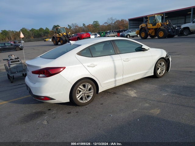 5NPD84LF4KH480826 Hyundai ELANTRA SEL