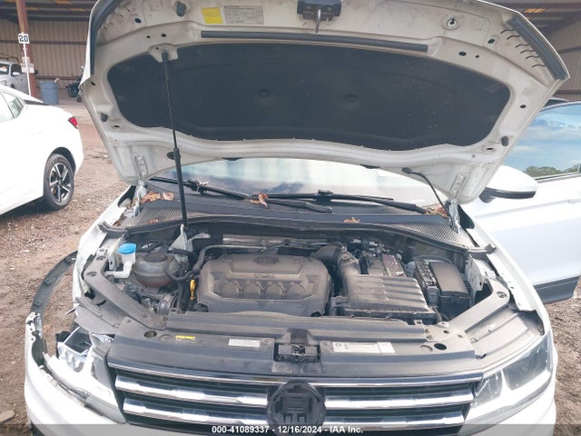 3VV1B7AX6JM052588 Volkswagen Tiguan 2.0t S