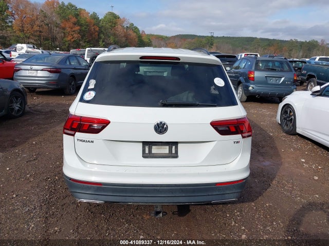 3VV1B7AX6JM052588 Volkswagen Tiguan 2.0t S