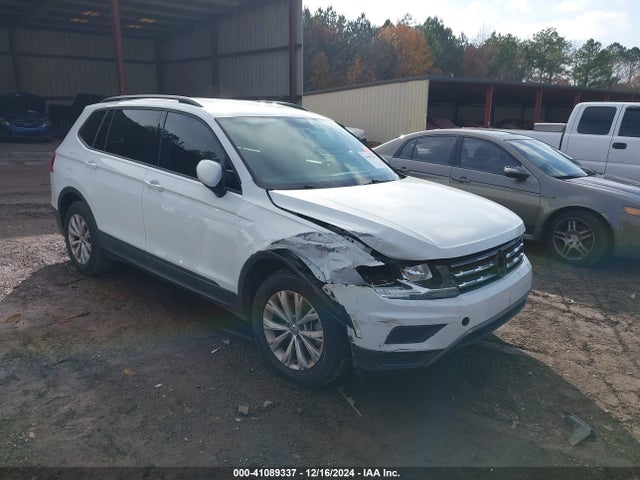 3VV1B7AX6JM052588 Volkswagen Tiguan 2.0t S