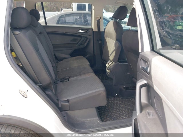 3VV1B7AX6JM052588 Volkswagen Tiguan 2.0t S