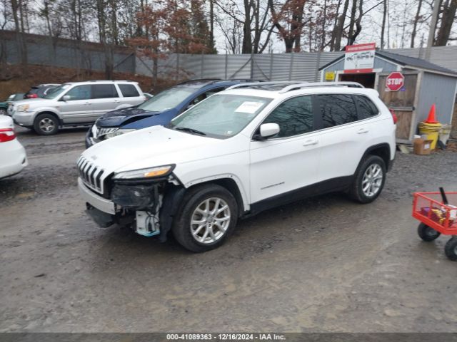 1C4PJLLB6JD584666 Jeep Cherokee Latitude Plus Fwd