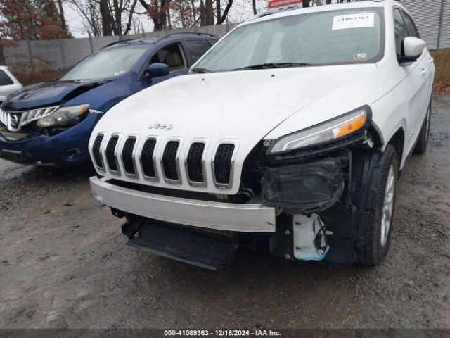 1C4PJLLB6JD584666 Jeep Cherokee Latitude Plus Fwd