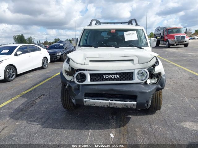 2014 TOYOTA FJ CRUISER JTEBU4BF5EK206623 Photo 5