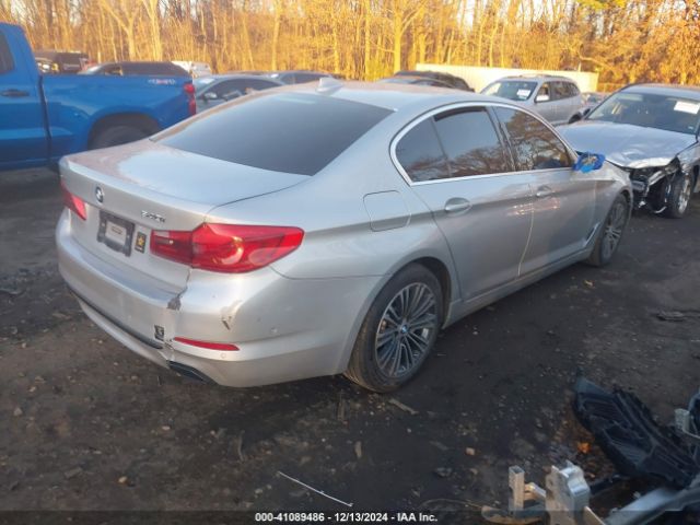 2019 BMW 540I WBAJE7C57KWW15776 Photo 3