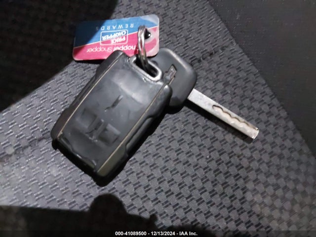 3GCUKREC6HG186864 Chevrolet Silverado 1500 2lt