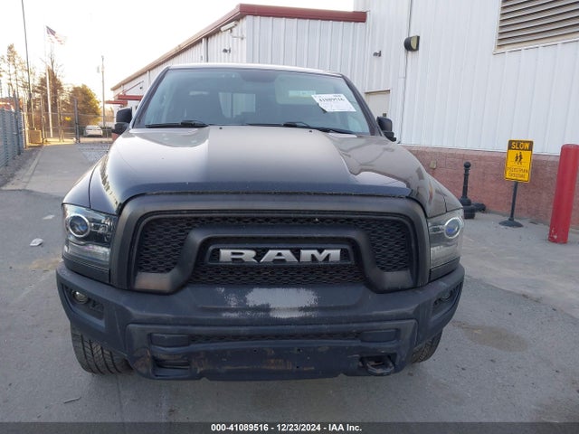 1C6RR7LT4KS709900 RAM 1500 Classic Warlock  4x4 5'7 Box