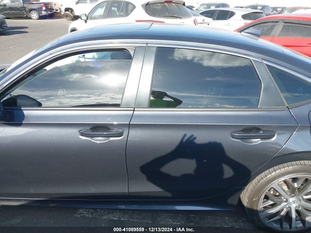 Honda Civic Touring 2024 2HGFE1F95RH335689 Image 13
