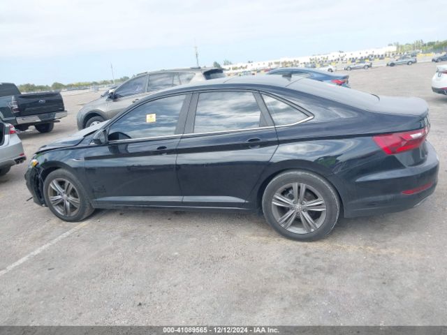 3VWCB7BUXLM004281 Volkswagen Jetta 1.4t R-line/1.4t S/1.4t Se