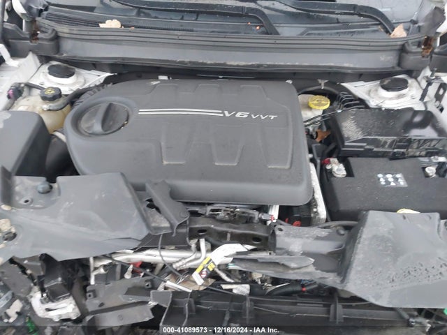 1C4PJMJX7JD594353 Jeep Cherokee Overland 4x4
