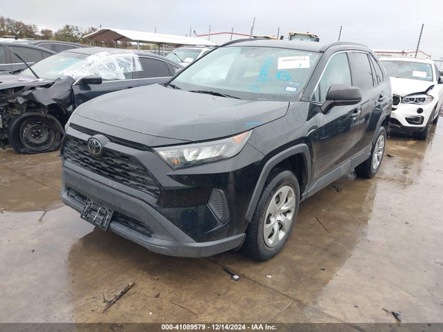 Toyota RAV4 LE 2020 2T3H1RFV0LC037865 Image 2