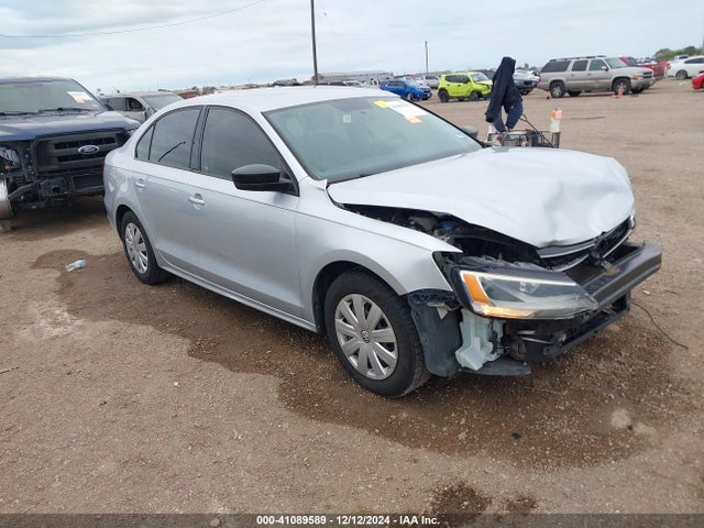 2016 3VW267AJ3GM223483 main image