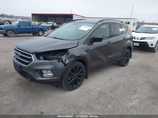 Ford ESCAPE SE 2017 1FMCU9GD7HUD01427 Image 2