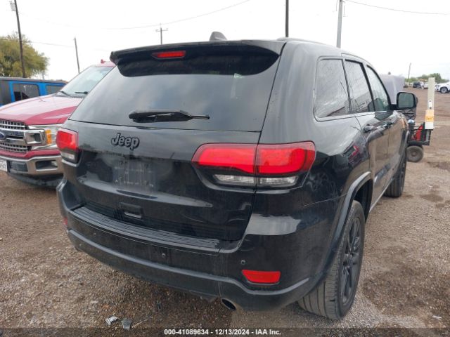 1C4RJEAGXJC392451 Jeep Grand Cherokee Altitude 4x2