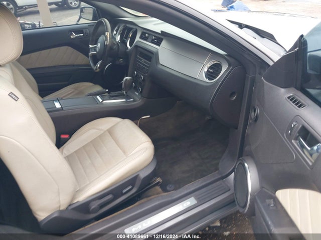 1ZVBP8AM2E5201328 Ford Mustang V6 Premium